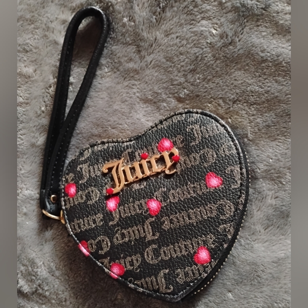 Juicy Couture Heart Wristlet  NWOT